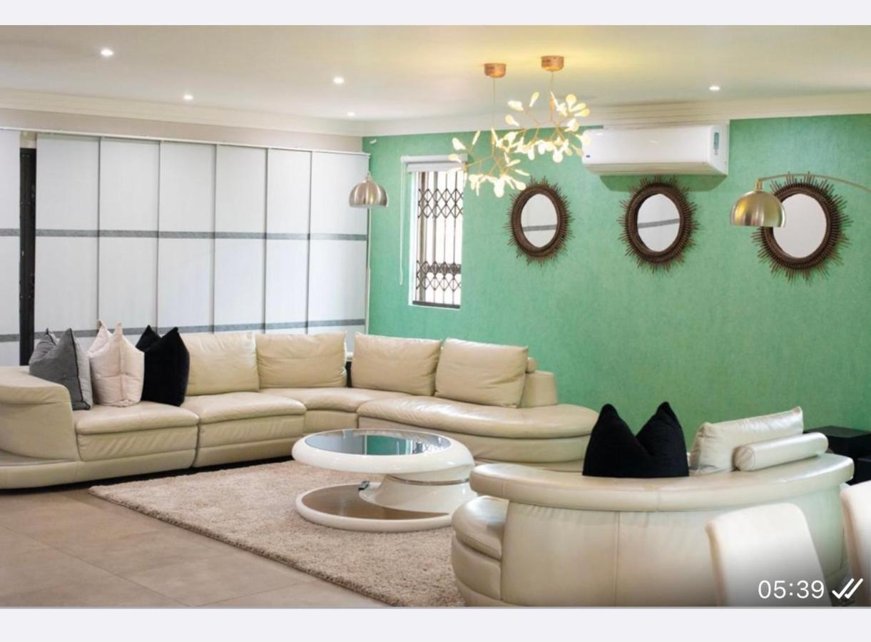 Precious Paradise Villa Amanzimtoti Buitenkant foto